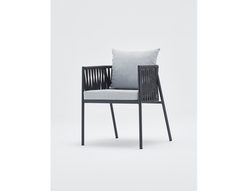 MACKA ALUMINIUM ARMCHAIR