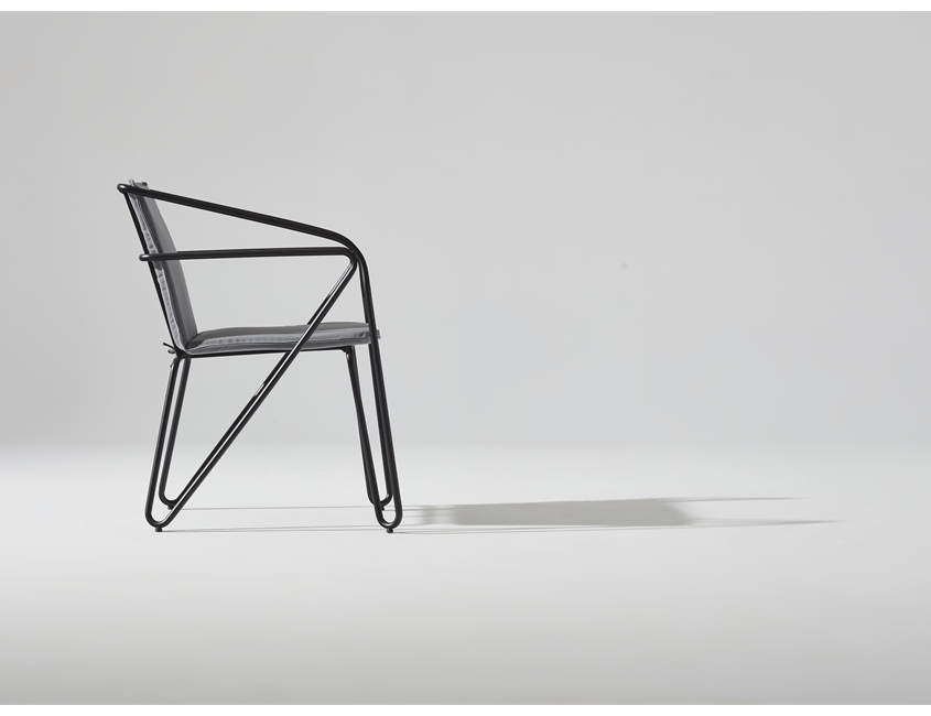 LINE ARMCHAIR